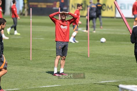 Z­l­a­t­a­n­ ­D­e­r­b­i­y­e­ ­H­a­z­ı­r­l­a­n­ı­y­o­r­